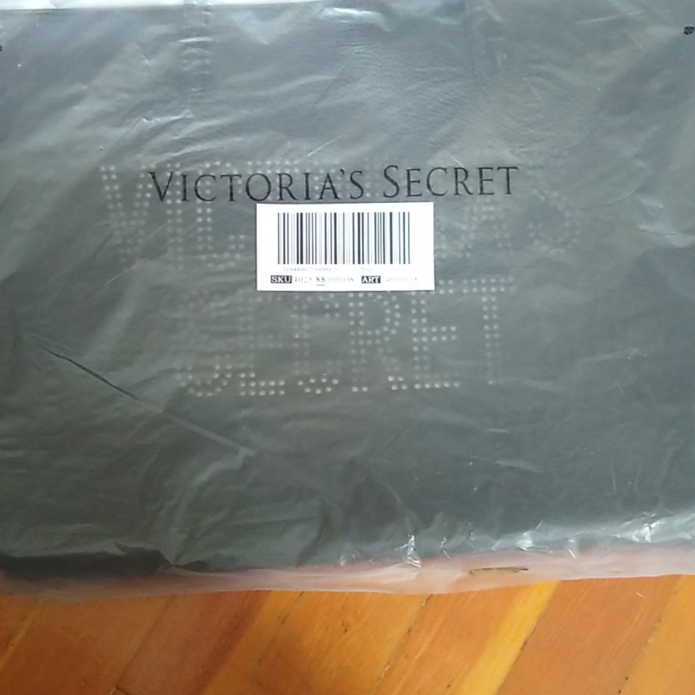 NIP-VS Laser Cut Tote - Picture 2 of 2